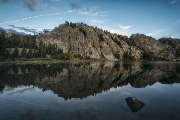 Krajina v horách Sierra Nevada — Stock fotografie