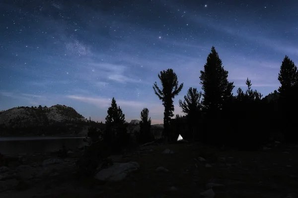 Paisagem nas montanhas da Serra Nevada — Fotografia de Stock