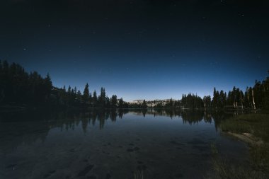 Sierra Nevada dağlarında manzara
