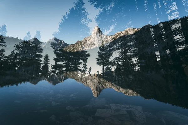 Krajina v pohoří Sierra Nevada, dvojí vystavena — Stock fotografie