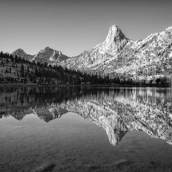 Landschaft in den Sierra Nevada Bergen — Stockfoto