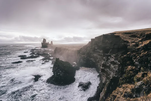 Krajobraz przybrzeżny Islandii — Zdjęcie stockowe
