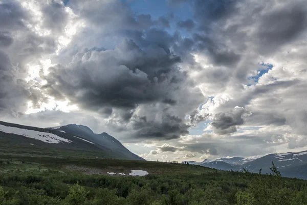 Midnight Sun w Laponii — Zdjęcie stockowe