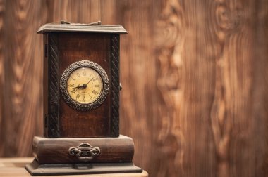 Yeni yıl, yılbaşı: Noel Vintage ahşap saat