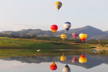 Chiangrai, Tayland - 29 Kasım 2015: sıcak hava balon çiftlik festiva