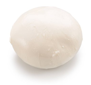 Beyaz arka planda mozzarella peyniri topu. Dosya kırpma yolu içeriyor.