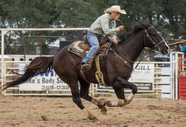 Joven vaquero de rodeo — Foto de Stock