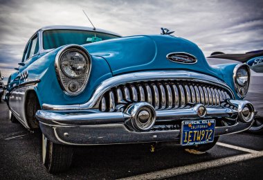 Klasik Mavi Buick