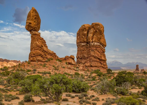 Barevné skalní útvary v národním parku Arches — Stock fotografie