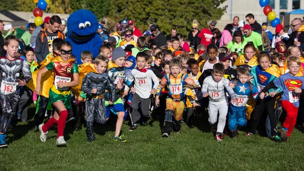 Kaçan genç süper kahraman