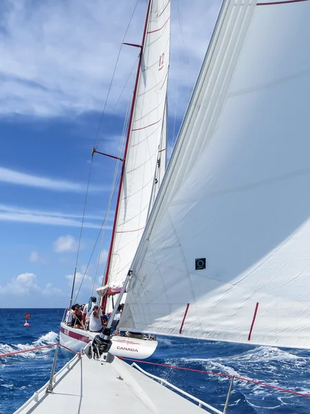 Sailing off St. Maarten — Stock Photo, Image