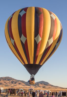 Sıcak hava balon üzerinde Kuzey Kaliforniya