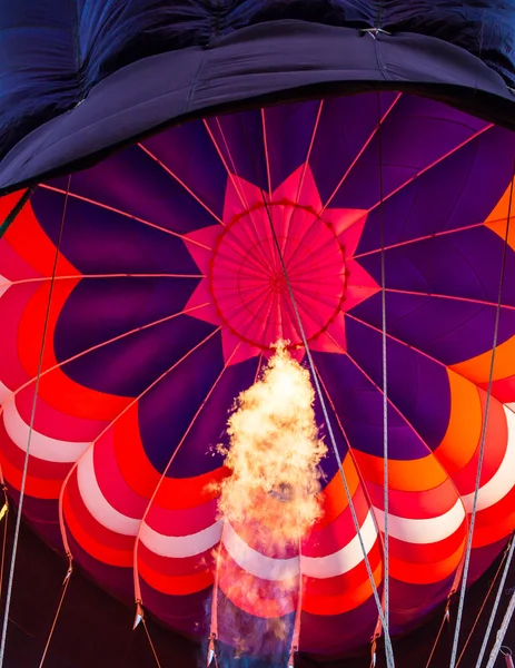 Bränning upp ballongen — Stockfoto