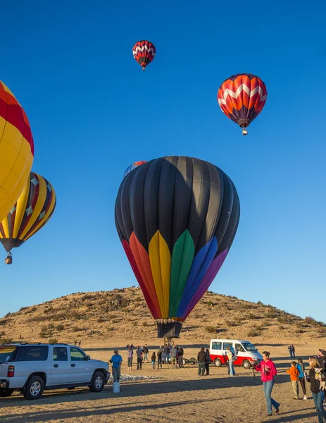 Heißluftballon über Nordkalifornien — Stockfoto