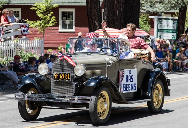Classic Car on Parade — Stock Photo, Image