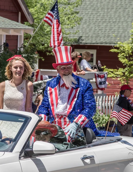 Uncle Sam és a negyedik július felvonulás — Stock Fotó