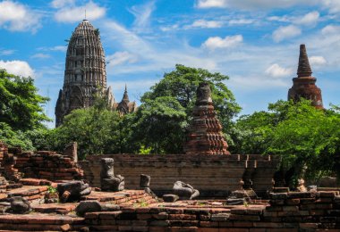 ayutthaya antik kalıntıları