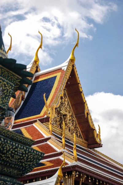 Tayland ayrıntılı çatılar