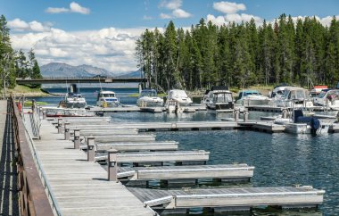 Yellowstone Gölü Marina