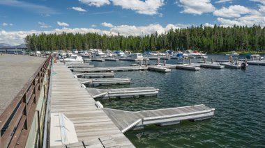 Yellowstone Gölü Marina