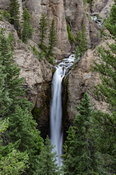 Yellowstone w wieży Falls — Zdjęcie stockowe