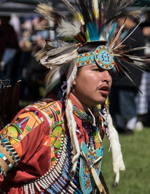 Kızılderili dansçılar