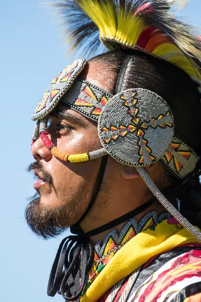 Native Amerikaans danser — Stockfoto