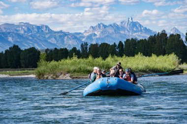 Yılan Nehri Rafting