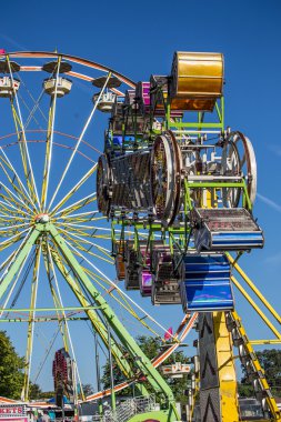 Popüler karnaval sürmek