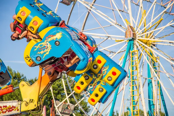 La tête en bas à la foire — Photo