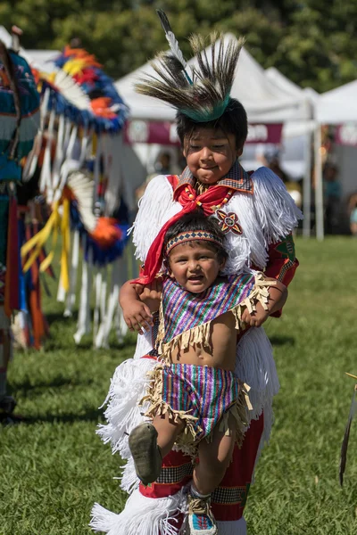 Danseuse amérindienne Pow-Wow — Photo