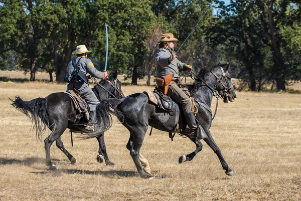 Confederate Scouts on the Move — Stock Photo, Image