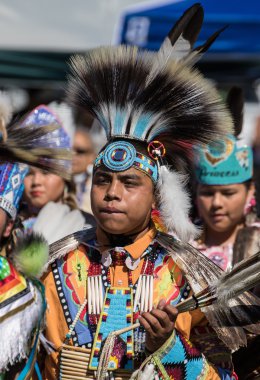 Kızılderili dansçılar