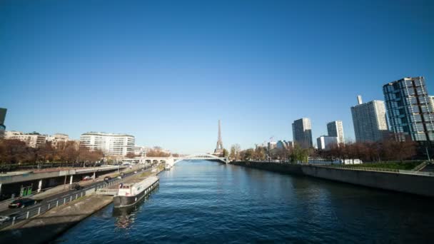 Torre Eiffel París en Francia de día — Vídeo de stock