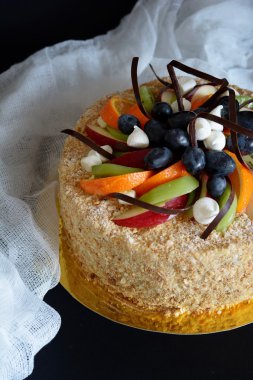 Lapa lapa Pasta krema ve meyve pasta