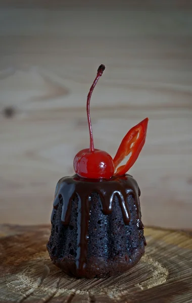 chocolate brownie with raspberry and chili