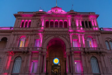 Casa Rosada (pembe ev)