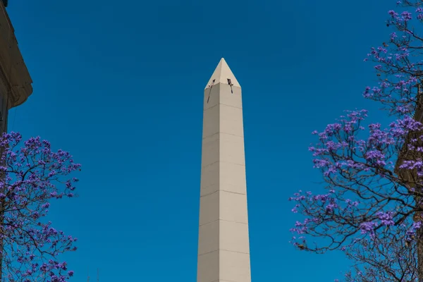 Dikilitaş (El Obelisco)