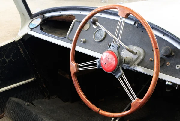 Gros plan sur les détails des roues de la voiture Vintage — Photo