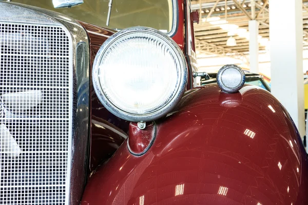 Close Up of Headlight Lamp Vintage Classic Car. (Vintage Effect Style) — Stock Photo, Image