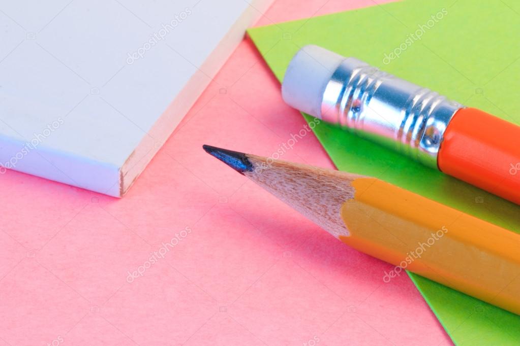 depositphotos_112580112-stock-photo-simple-pencil-and-paper-note.jpg
