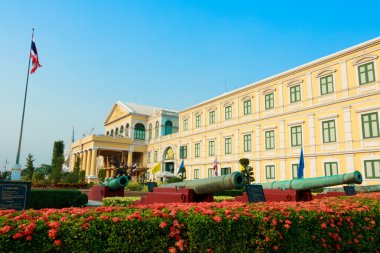 Eski mimari. Savunma Bakanlığı binası. Ünlü bangkok bina.