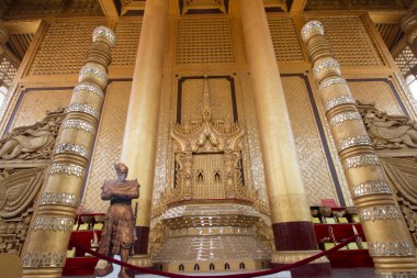 Geçmişte Myanmar'da kralın sarayı. Kambawzathardi altın saray. Kambodza Thadi Palace, Bago Kanbawzathadi Sarayı, Myanmar.