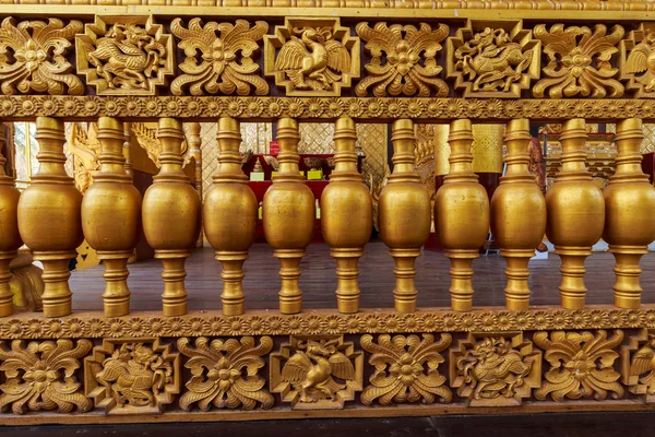 O palácio do rei em Myanmar no passado. Kambawzathardi palácio dourado. Palácio Kambodza Thadi, Palácio Kanbawzathadi em Bago, Mianmar — Fotografia de Stock