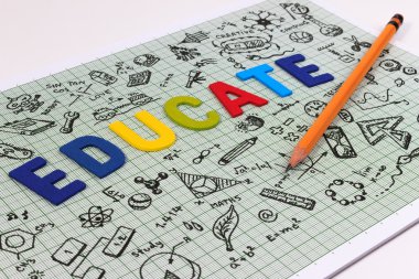 Kopya alanı ile dizüstü bilgisayar üzerinde Eğitim kroki tasarımı. Eğitim kavramı düşünme doodles simgeler ayarlayın. Eğitim simgeleri okul arka plan seti.