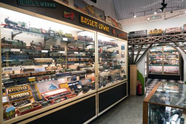 Brighton, İngiltere - 21 Ekim 2019: Brighton Oyuncak ve Model Müzesi, İngiltere ve Avrupa 'da üretilen oyuncaklar ve modeller üzerine kurulmuş bir oyuncak müzesidir..