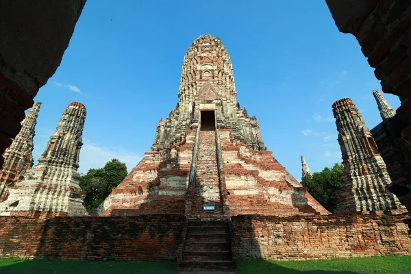 Pagode von wat chaiwatthanaram der Tempel in Ayutthaya, Thailand — Stockfoto