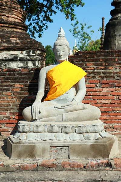 Cast stone Buddha statue of Wat Yai Chai Mongkhon in Ayutthaya, Thailand — Stockfoto