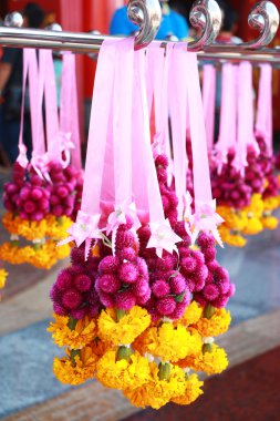 Tayland dini çiçek çelenk stili