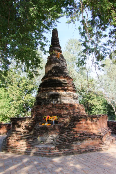 Stupas παγόδα, γλυπτική παγόδα του Βούδα στο Wat Worachet ναό, το αρχαίο πολιτισμού Ayutthaya του Σιάμ Ταϊλάνδη — Φωτογραφία Αρχείου